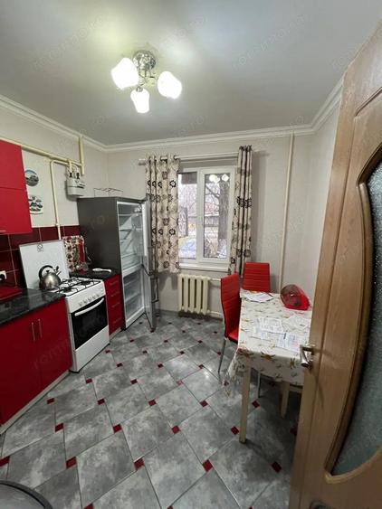 Ofer spre inchiriere garsoniera in zona Drumul Taberei aproape de metrou. - 1