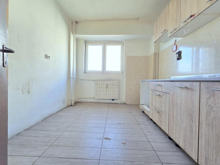 Lacul Tei - Parcul Circului, bloc 1979 - 8