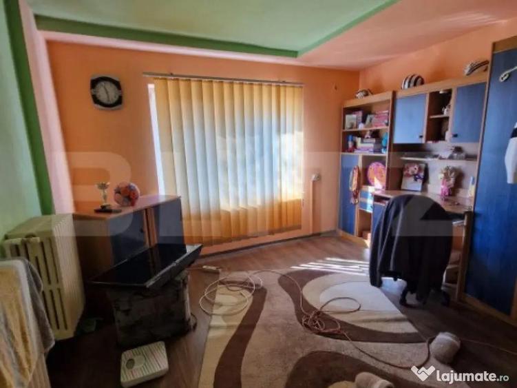 Casa de vanzare, cu 3 camere, 100 mp, zona Saule?ti - 1