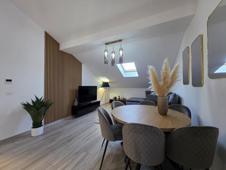 Apartament cu trei camere pe doua niveluri, tip vila, zona Tractorul - 7