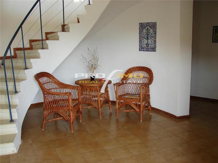 Costinesti - Vila P+1E+terasa, cu 9 camera, cu.teren 977mp. dubla deschidere - 12