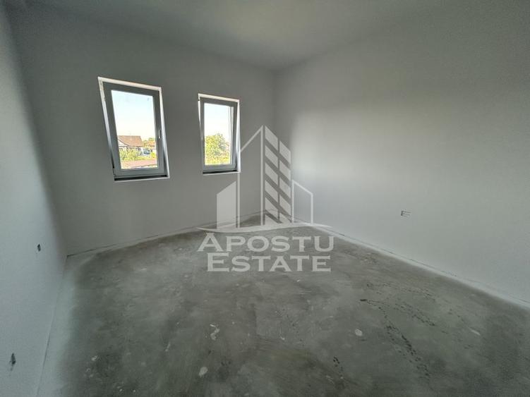 Vand apartament in triplex P+E+M, proiect deosebit, la alb, Sacalaz. - 11