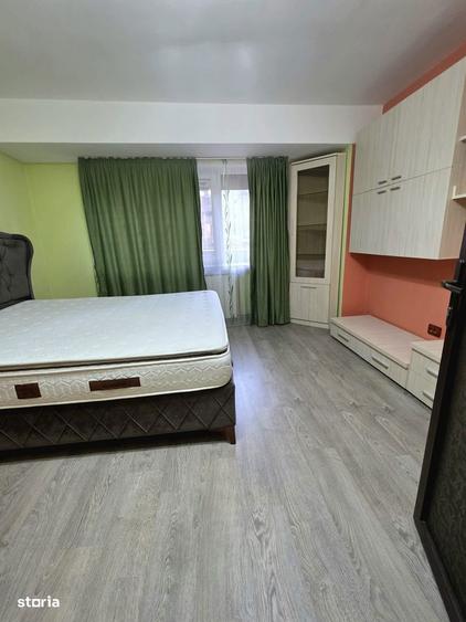 De inchiriat apartament 2 camere,in zona Hotel Roman,mobilat ?i utilat - 1