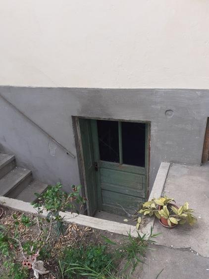 Vand casa cu 4 cam. in zona Semicentral - 8