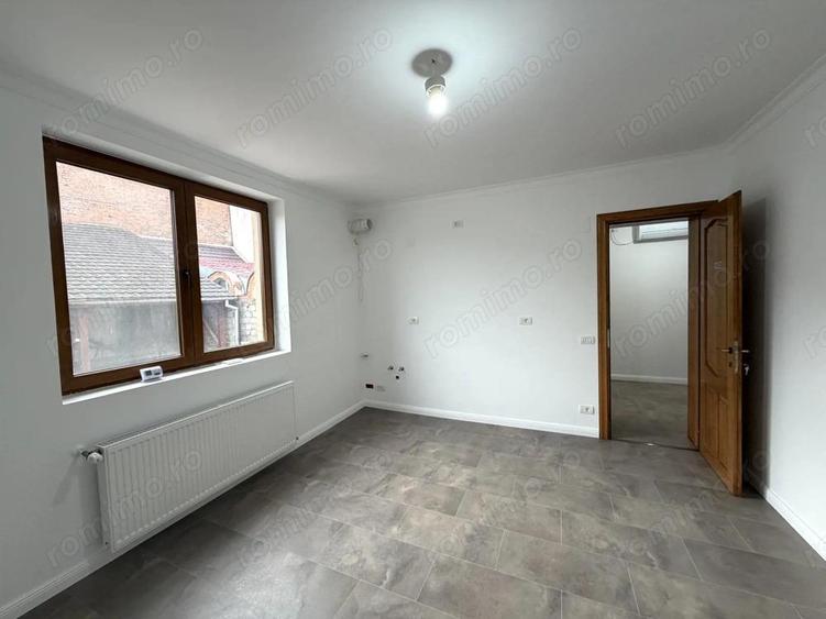 Complex rezidential 4 apartamente cu 3 cam zona centrala investitie, locuit - 10