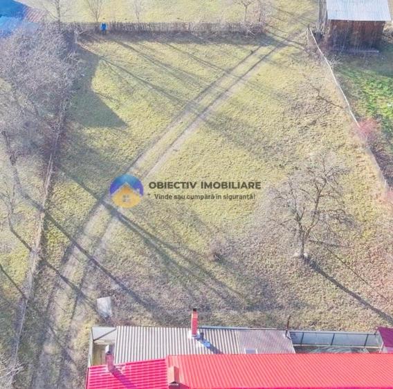 TEREN  intravilan comuna  TARCAU - STRAJA - 11