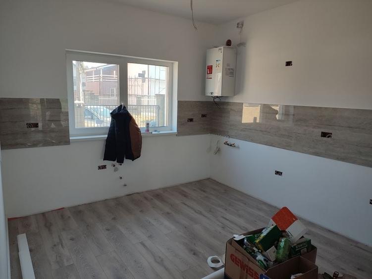 Sacalaz, 1/2 Duplex P+M 4 Camere,2 Bai,Terasa Acoperita - 6