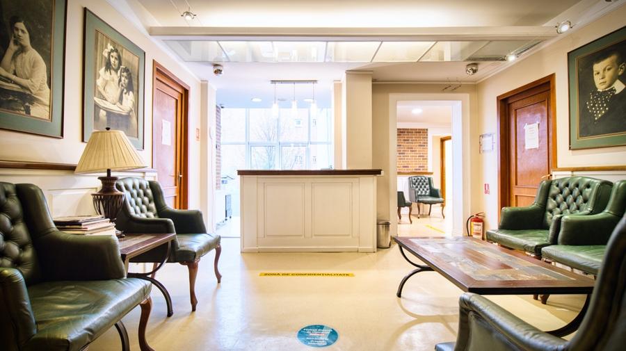 Cladire/Spatiu cu alta destinatie - 4 niveluri - pretabila diverse activitati - 26