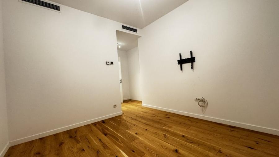 De inchiriere 2 camere cu gradina in Amber Forest - 8