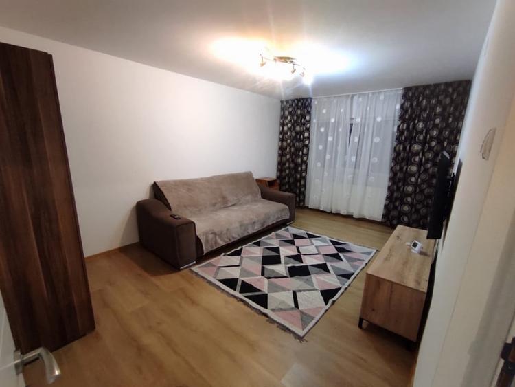 Apartament 2 camere decomandat, 53 mp, zona George Enescu - 2