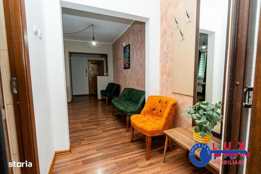 Spațiu comercial, de 47 mp, în Piața Veche