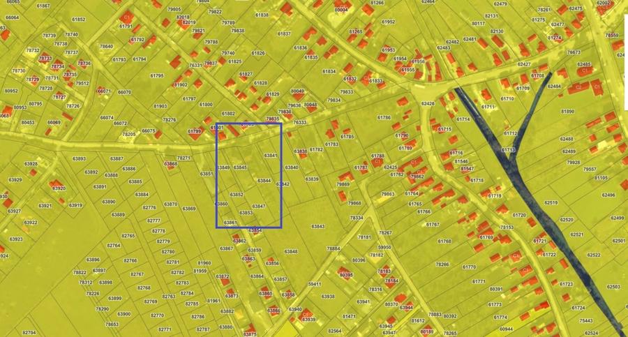 Teren Intravilan, 1055/ 527 Constructii, Centru Chinteni 21 Decembrie - 11