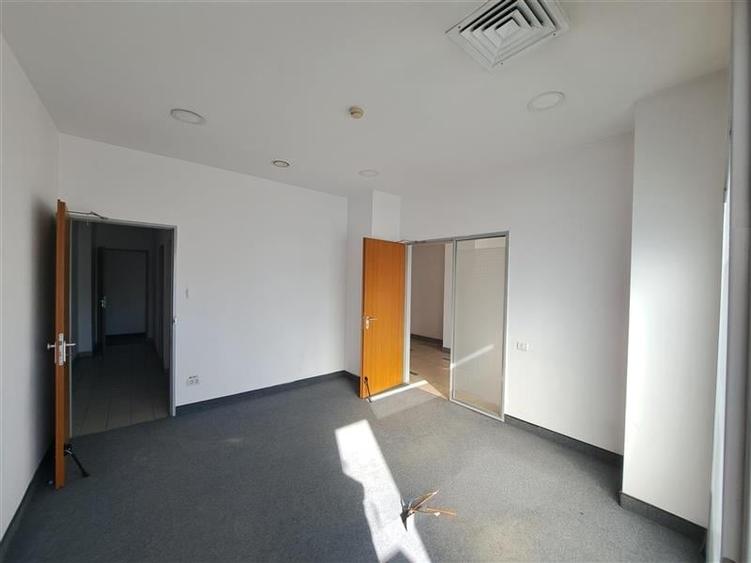Spatiu comercial, 318 mp utili, situat in zona Centrala! - 6