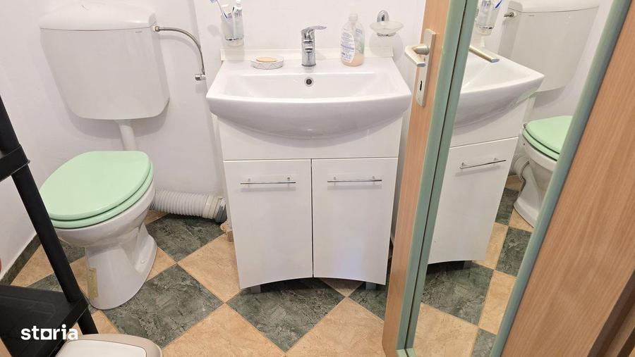 Vand apartament 3 camere decomandat in Deva, Al. Neptun, et 3, mobilat - 2