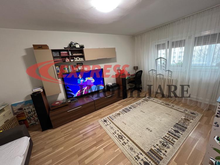 Dristor, Ramnicu Valcea, Piata, Metrou - 2