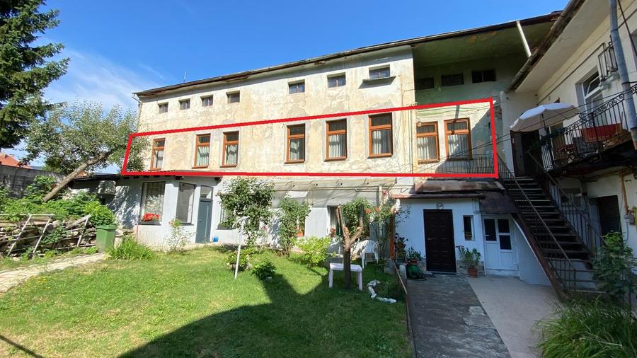 Apartament spațios în Centrul Istoric – priveliște spre Tâmpa - 10