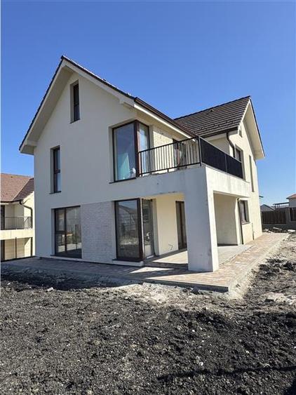 Casa Individuala + Garaj situata in Chinteni - 5