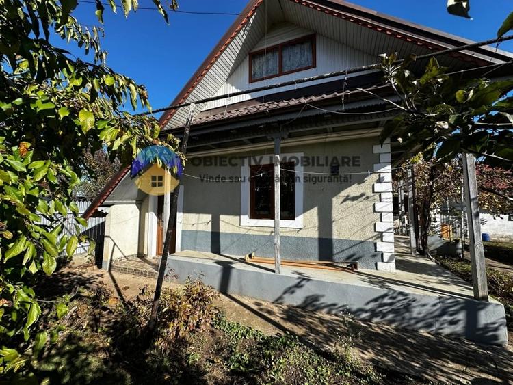 Casa + teren 919 mp – Dumbrava Rosie, jud. Neamt - 1