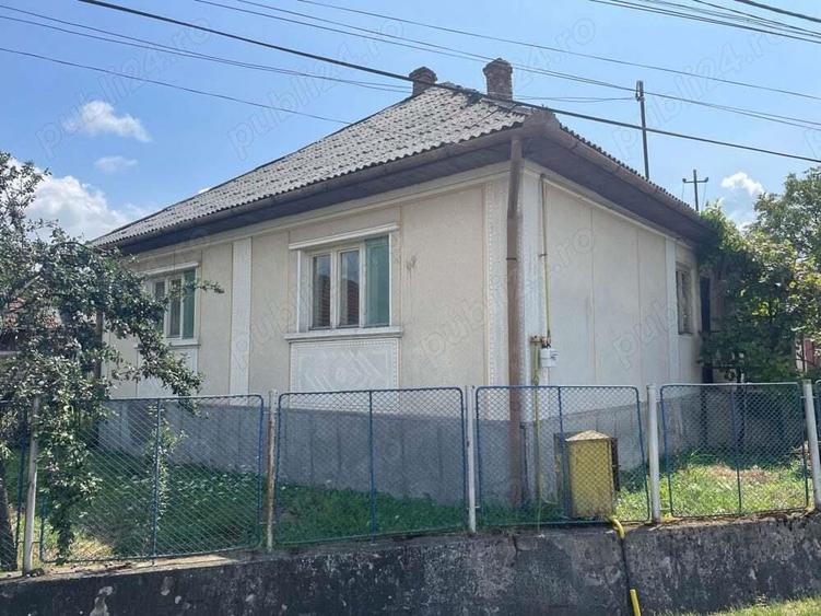 Sat SASAR, casa vaiog + caramida 4 camere,hol,bucatarie ,camara,baie, anexe, teren10 arii,79000 euro - 1