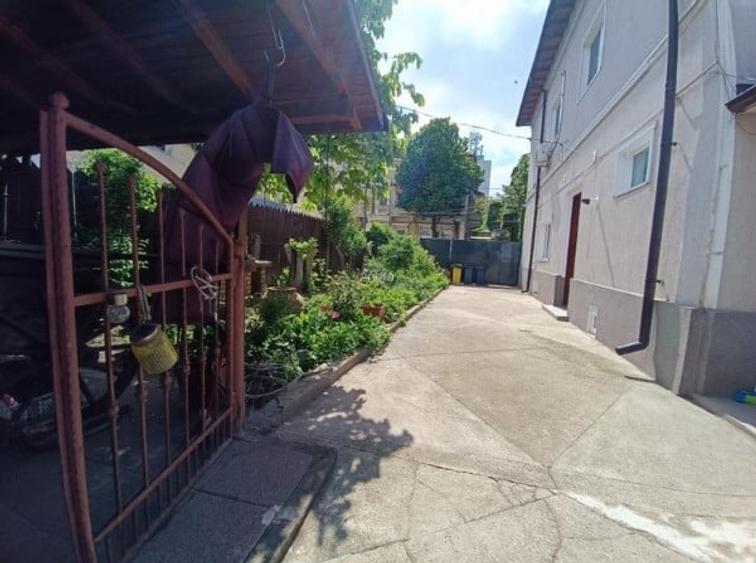 Ultracentral, spatiu comercial  D+P+1, curte generoasa, IDEAL BIROURI - 1