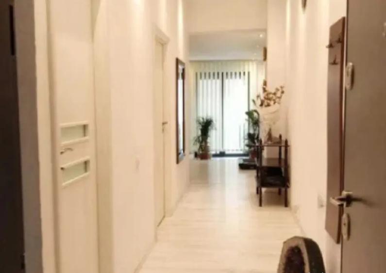 Apartament 2 camere, semidecomandat - zona Sacele - 3