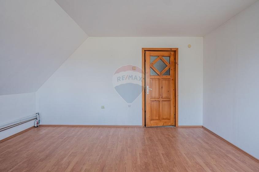 Comision 0 | Constructie cu teren 7000 mp in Dobolii de Jos, Covasna - 18