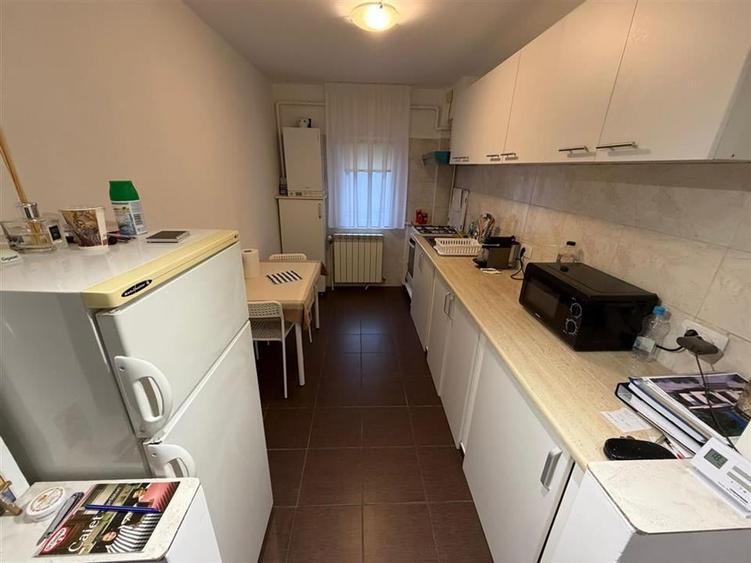 Garsoniera confort 1 , parter, 40mp, mobilata si utilata , B-dul Bucuresti - 1