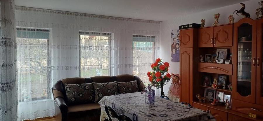 Casa cu garaj Galata - 6