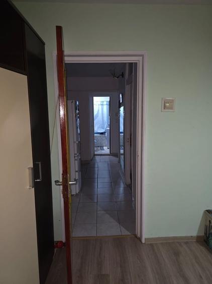 Vanzare ap. 2 camere, 2 balcoane, bloc 85, posibilitate centrala, Titan-Ciucea - 2