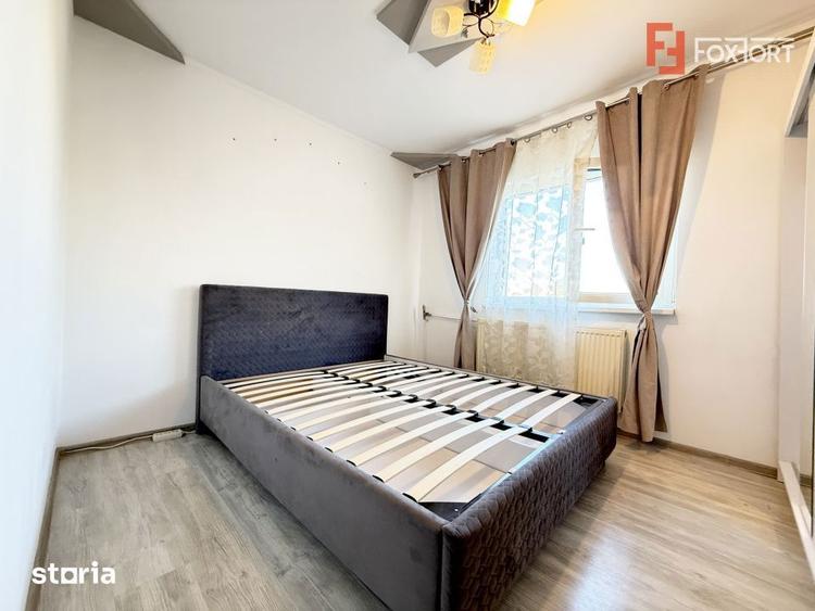 Apartament cu 2 camere semidecomandat în Lipovei