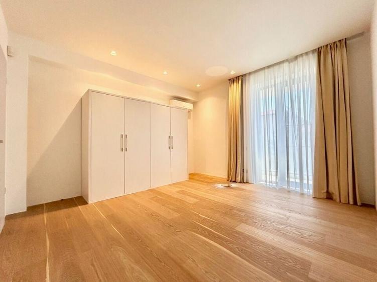 Villa with modern architecture, heated pool, 1000sqm yard, Iancu Nicolae area - 24