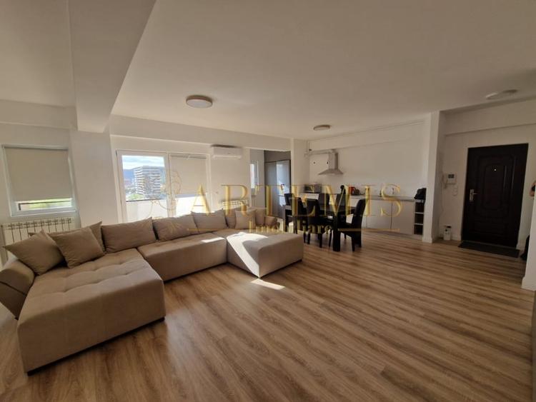 Apartament de 2 camere, decomandat, 70 mp., zona Indepedentei - 2