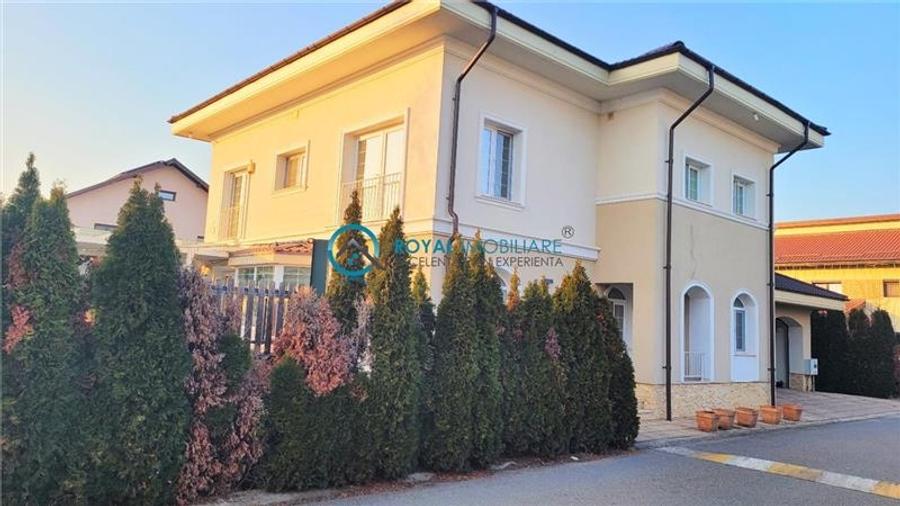 Royal Imobiliare  - Vanzare Vila de lux zona Paulesti - 1