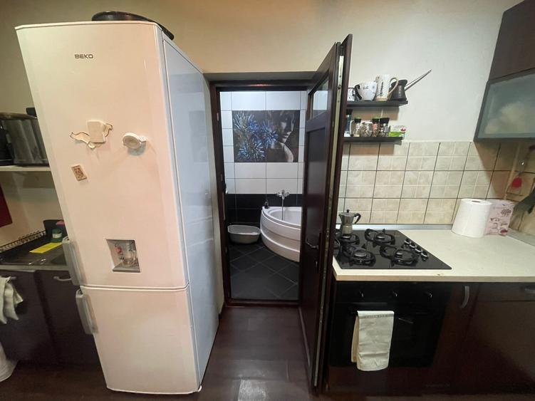 Universitatea Hyperion- Apartament 2 camere la Curte - 24