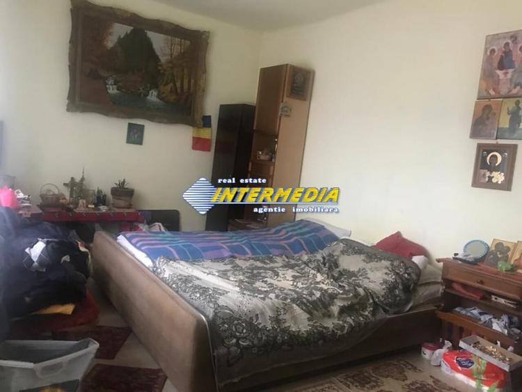 Casa de vanzare cu 3 camere in Alba Iulia zona Centru - 5