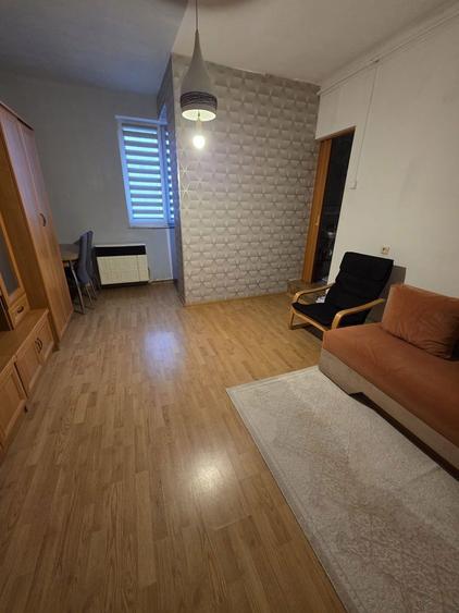 Garsoniera, de vanzare, in 7 noiembrie (23mp) - 3