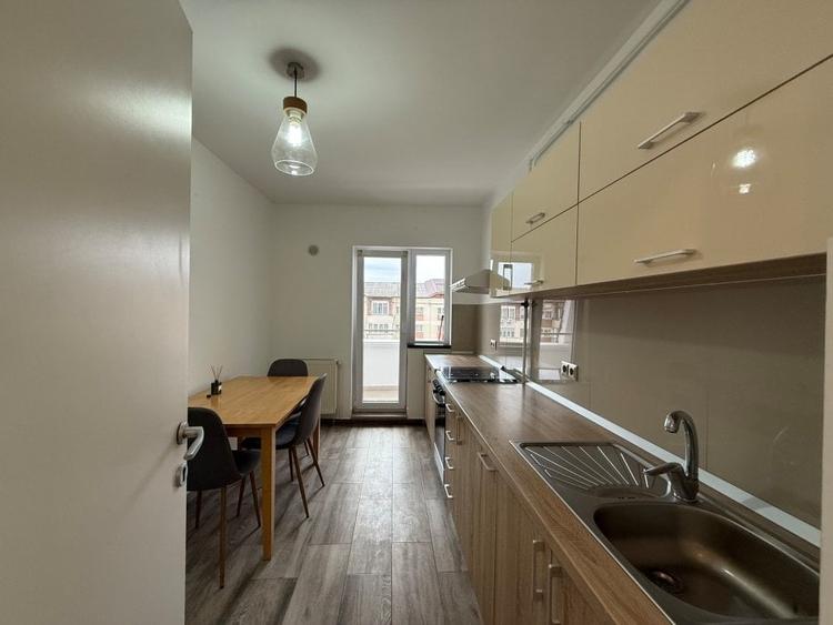 Apartament 3 camere ,zona Ursus B-dul Traian - 2