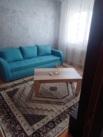 Persoana fizica Inchiriez apartament 2 camere - 2