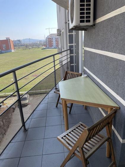De inchiriat apartament 2 camere zona Nufarul - 2