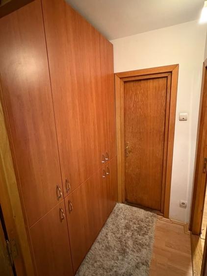 Apartament cu 2 camere semidecomandat, mobilat în Brazda lui Novac