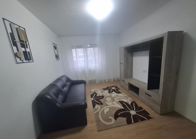 Inchiriez apartament 3 camere - 3