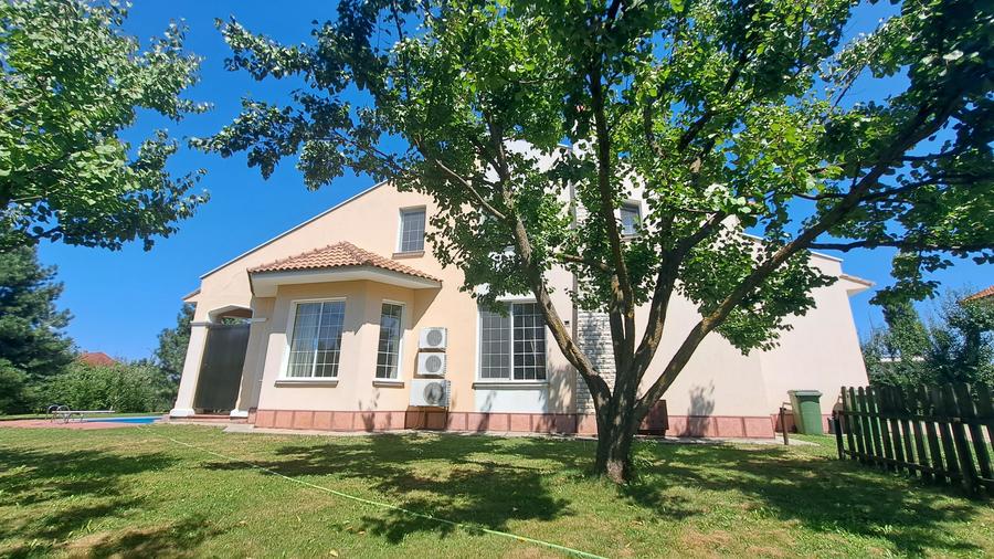 VILA LUX  CU PISCINA PROPRIE IN COMPLEX REZIDENTIAL CU CIRCUIT INCHIS - 14