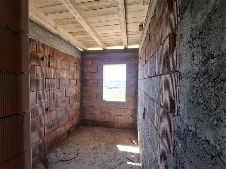 Vila 4 camere Valea Adanca intersectia 5 drumuri - 22