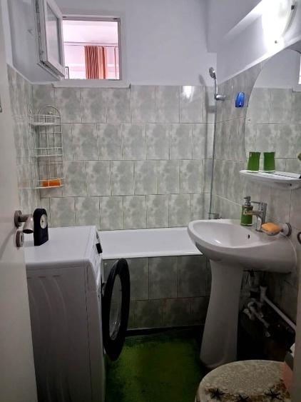 Titan Metrou, 2 minute - 5