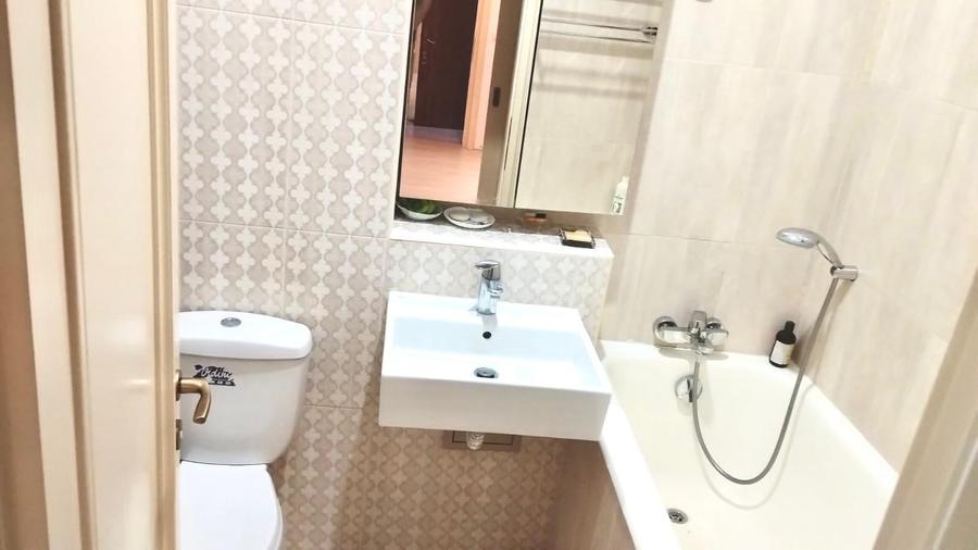 Magheru,et.1/9,DECOMANDAT,Amenajat,PRIMA INCHIRIERE,mobilat utilat,complet - 3