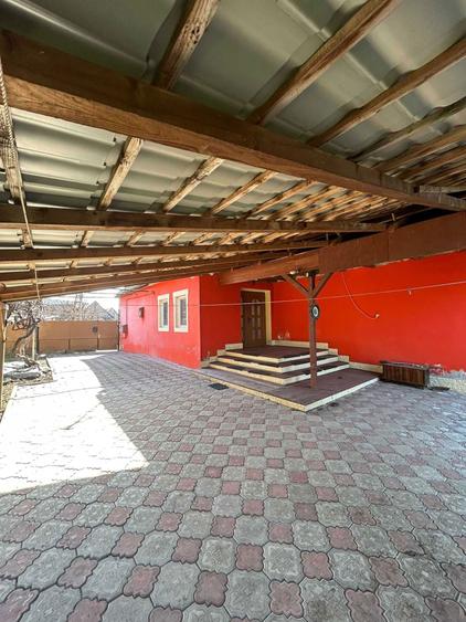 Casa cocheta, partial nou renovata cu gradina mare in comuna Biertan - 7