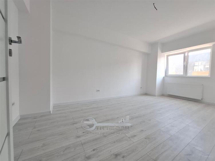 Apartament cu 2 camere decomandat în Galata