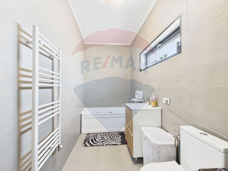 Duplex 85 mp utili, curte 200 mp – vedere la lac și pădure - 9