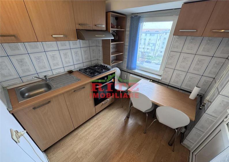 NOU! Ap. 3 cam., mob. si utilat, et. 4 din 5, zona Steaua! - 10