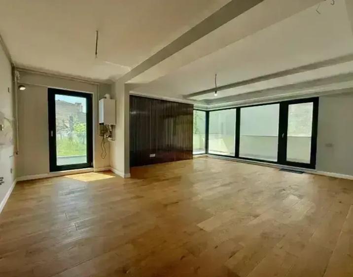 Unirii I Apartament 4 camere I 2 TeraseI 2 Locuri ParcareI Bloc nou I comision 0 - 2